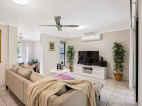 Peaceful Family Entertained house at Parkinson